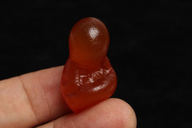 怎么鉴别蜜蜡海漂籽，怎么鉴别蜜蜡海漂籽料（天然蜜蜡海漂籽）