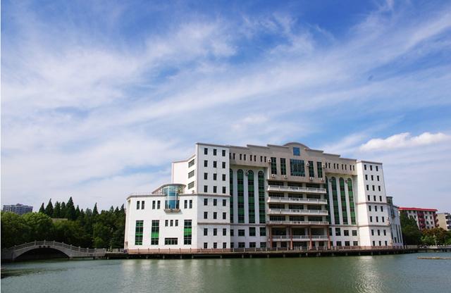 湖北大专学校有哪些学校，湖北有哪些专科学校？湖北所有的专科学校名单汇总（最新2022年湖北省高职院校排名出炉）