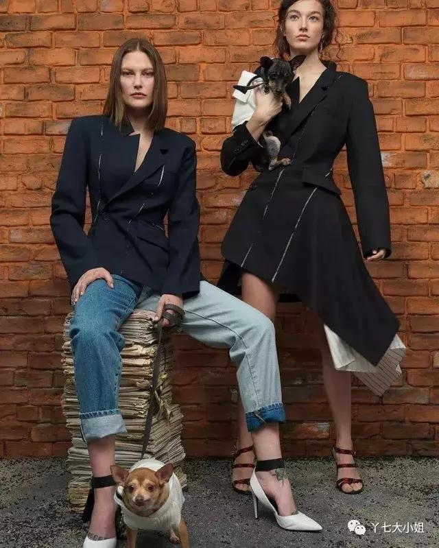 粗跟低帮高跟鞋怎么搭配裤子，气场超强的时髦组合