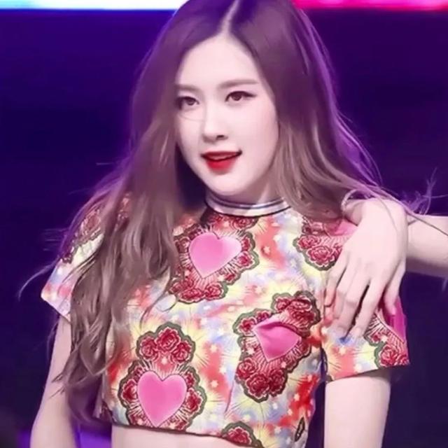 闺蜜四人头像一人一张，闺蜜四人头像微信（两人、四人都有哦）