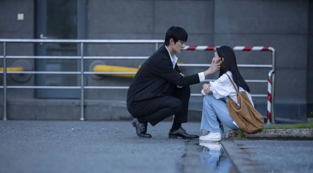 小聋女自幼失聪哪个电影叫什么，小聋女自幼失聪是谁演的（看完郭敬明编剧的《如果声音不记得》）