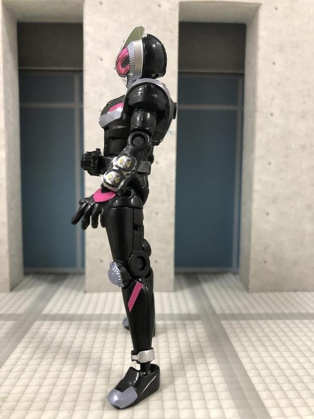 ps怎么镜像翻转，ps里怎么镜像翻转（装动镜世界版假面骑士时王登场）