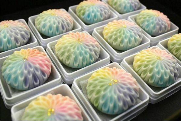 日本和果子的制作方法，日本食玩果子制作视频（日本匠人做出这么美的“和果子”）