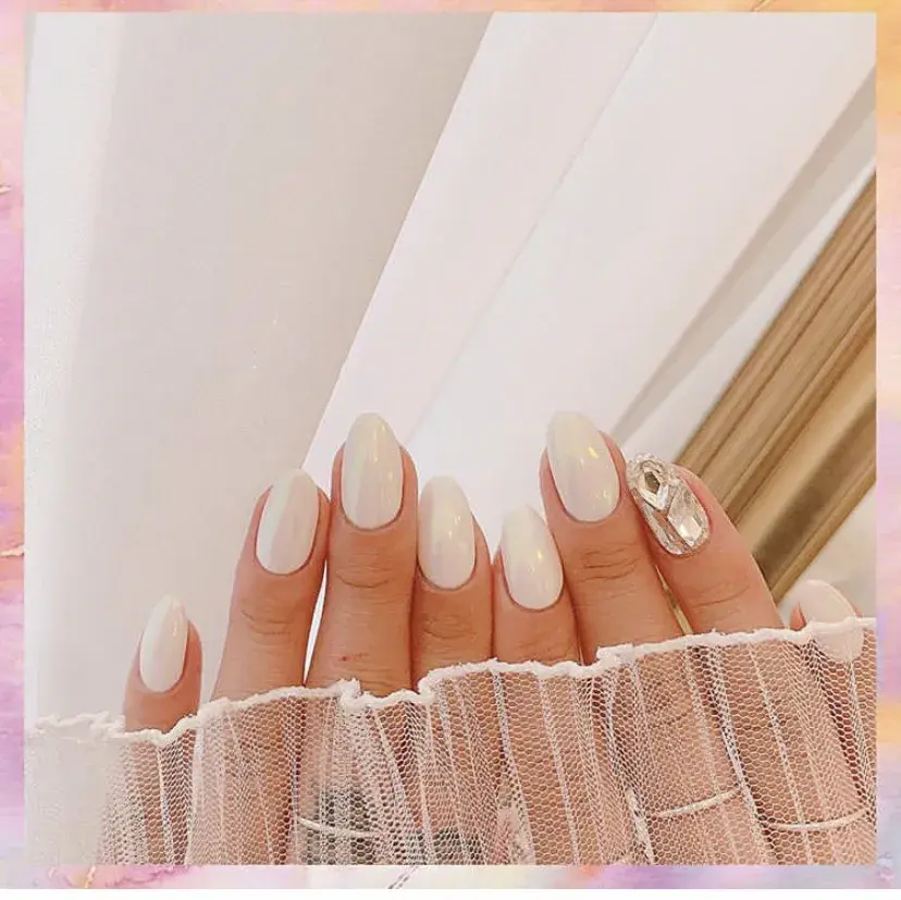 夏天指甲颜色大全图片流行，夏天显白指甲（够仙够清爽最重要是显手白）