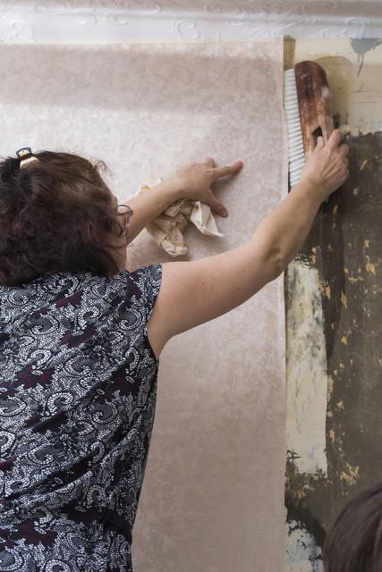 如何去除双面胶，怎样快速去除双面胶（拿电吹风吹一吹有奇迹）