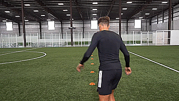 篮球基础运球训练动作，篮球运球训练（适合个人特训的五个个人综合运球训练）