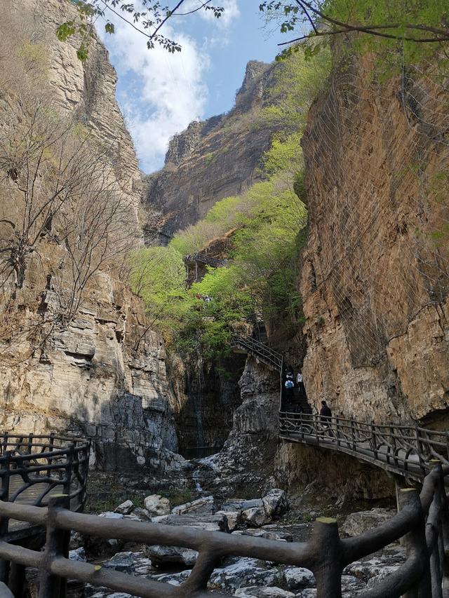 十渡一日游团购，北京周边自驾游秋天（<孤山寨和东湖港指南>）