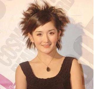 戎祥的指头是怎么没的，戎祥怎么读（从“湖南一姐”沦落到“万众讨厌”）