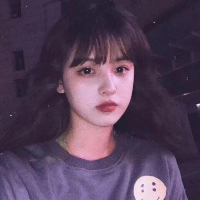 紫色系女生头像，紫色系女生头像动漫微信（我该用什么去纪念你在我的青春里闪耀过）