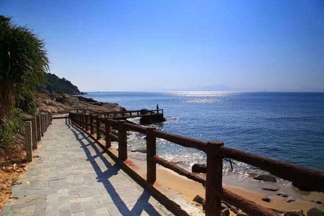 深圳东冲旅游度假屋，深圳东冲海滩介绍（一处真正的私家海滩）