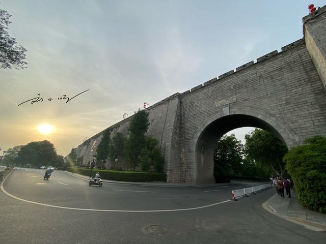 江苏省的省会是哪个城市，江苏的省会是哪儿（为什么大家都说它是安徽省的“卧底”）