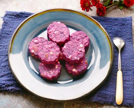 【燕麦紫薯饼】做法步骤图 用它当早晚餐 瘦出s型-起舞食谱网