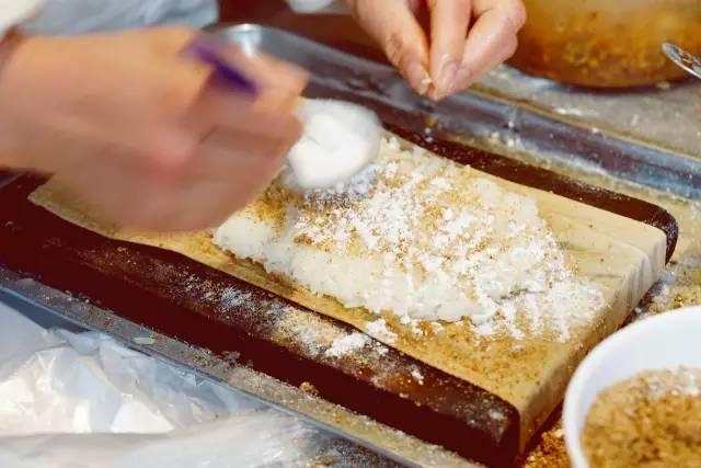 酸奶麻花能放多久 武汉粮道街酸奶大麻花哪个味道最好吃，酸奶麻花能放多久（我们翻遍了武汉的12条街）