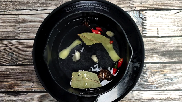 泡菜的制作方法家用，家用泡菜的制作方法是什么（只用包菜和胡萝卜，当天可吃）