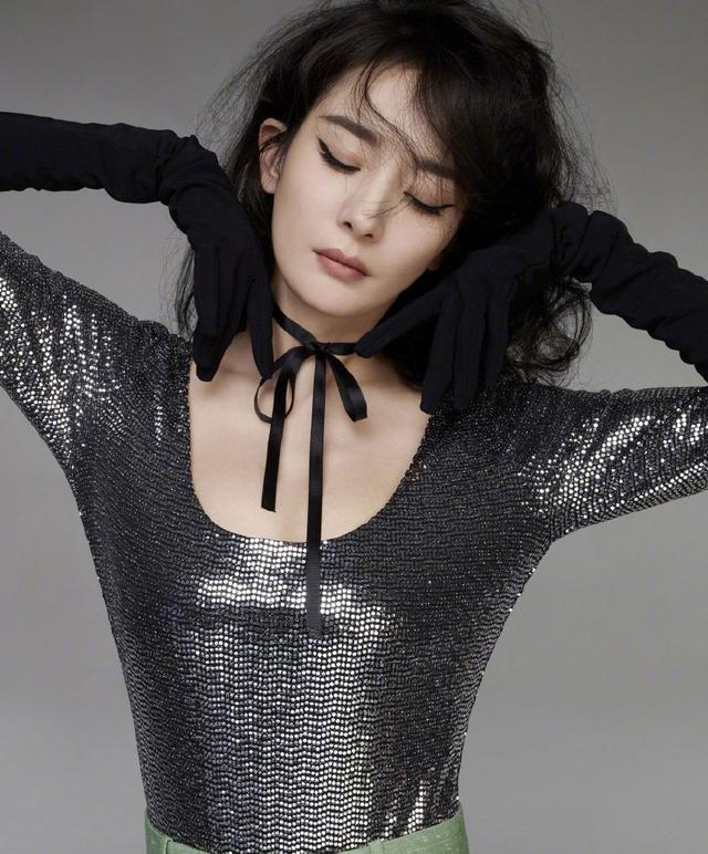 时尚宠儿什么意思，时尚宠儿的英文翻译（杨幂-时尚宠儿）