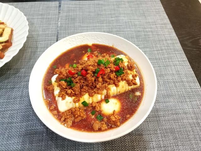 豆腐菜怎么做，嫩豆腐怎样做（每次做它儿子都吃2碗饭）