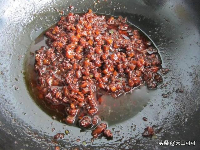 土豆酱的家常做法，土豆丝的家常做法步骤（最经济实惠的炸酱）