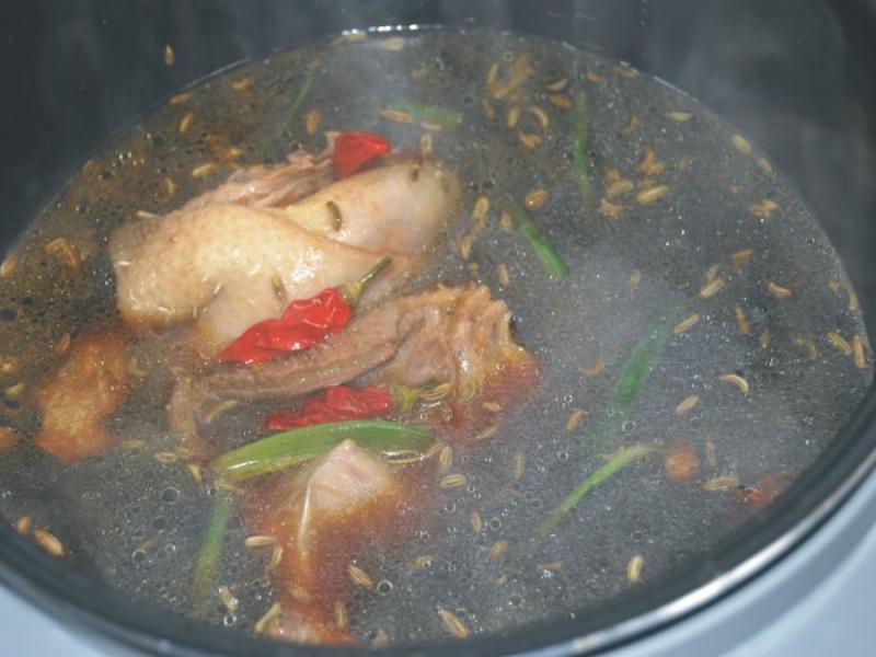 图片[3]-探访卤味好吃的秘诀 家常版“周黑鸭”做法 快来学-起舞食谱网