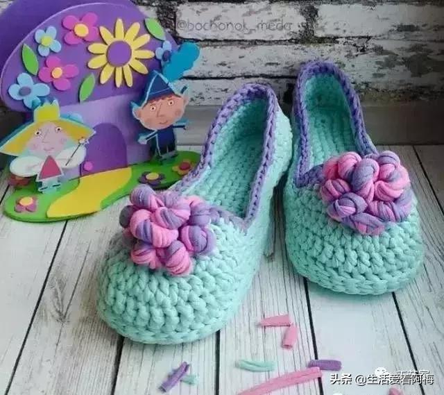 新手勾鞋子一步一步教，鞋子的钩法详解简单几步教会你（是时候为家人钩织地板拖了）