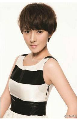 辛芷蕾在《拥抱星星的蕾拥月亮》中饰 夏明月