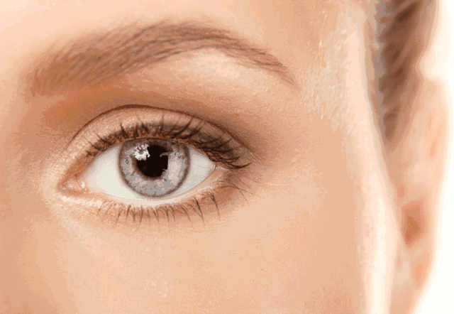 怎么正确使用眼霜，眼霜要怎么用才正确（眼霜的正确涂法是什么样的）