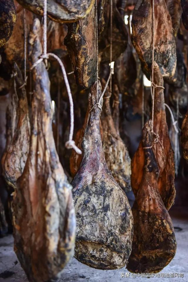 火腿中的南腿，火腿中的南腿北腿都是指什么地方（这条腿，谁看了不流口水）