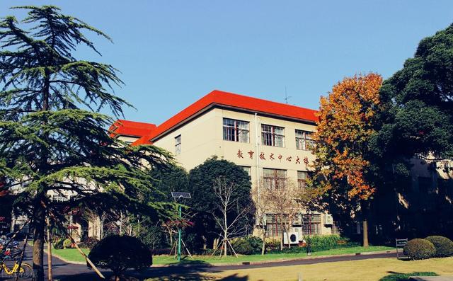 会计学专业就业方向及前景，会计专业就业方向及前景（学了的学生出路在哪里）