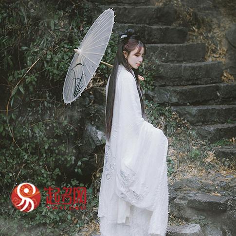 江上月网名，江上月微信昵称（唯美淡雅的古风意境网名）