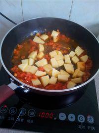 西红柿炒土豆简单做法窍门，西红柿炒土豆
