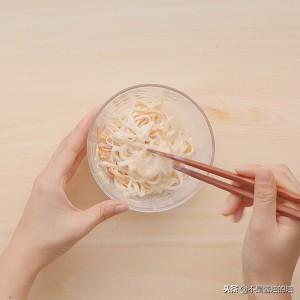 芝士火鸡面的做法，芝士火鸡面怎么做（蟹棒芝士火鸡面）