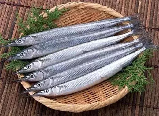 请问清炸小扒皮鱼的做法，炸小剥皮鱼的做法大全（今后再也不怕不认识海鲜了）