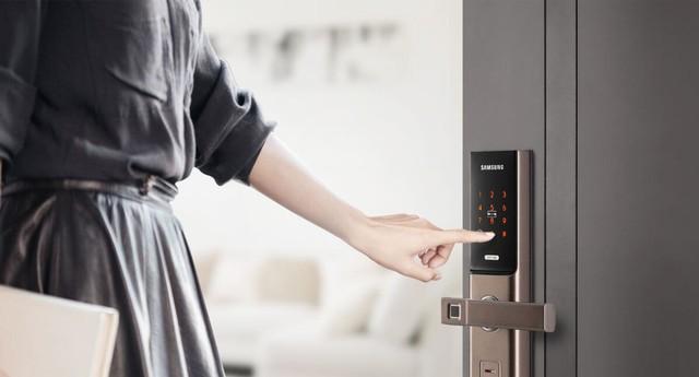 三星门锁官网，三星门锁售后服务电话（装上它才能让自己安心）