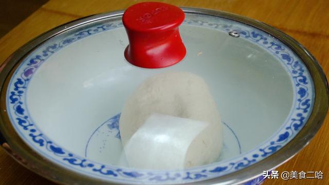 怎样做发面烧饼，怎么发面把烧饼烙得又软又好吃（新手零失败的发面饼做法）