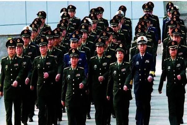 团长和营长哪个大，团长和营长哪个大些（在部队升连长好还是当团部参谋好）