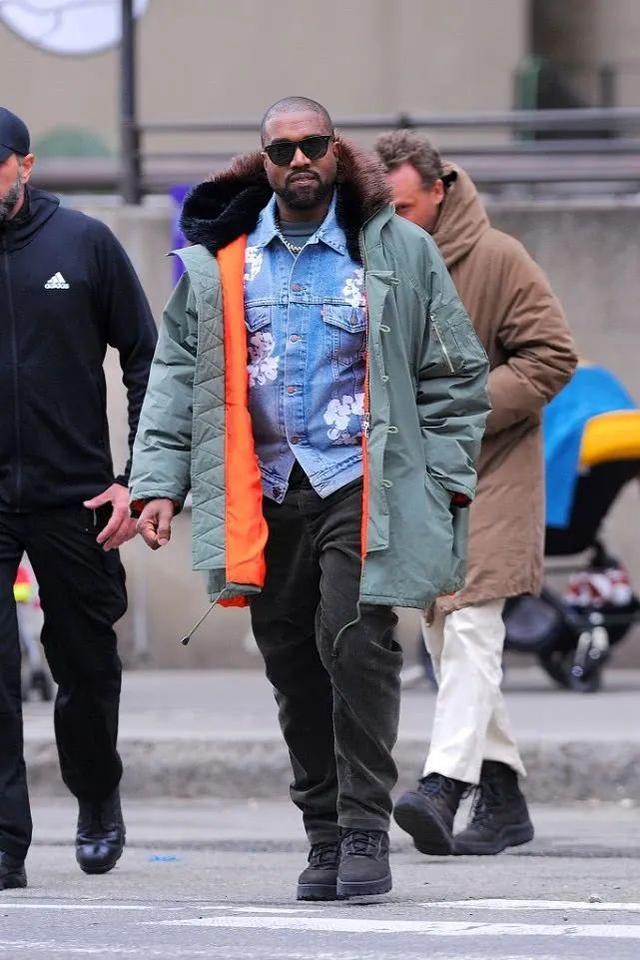 椰子鞋配什么裤子好看男，椰子鞋搭配什么裤子穿（侃爷的椰子鞋你很喜欢）