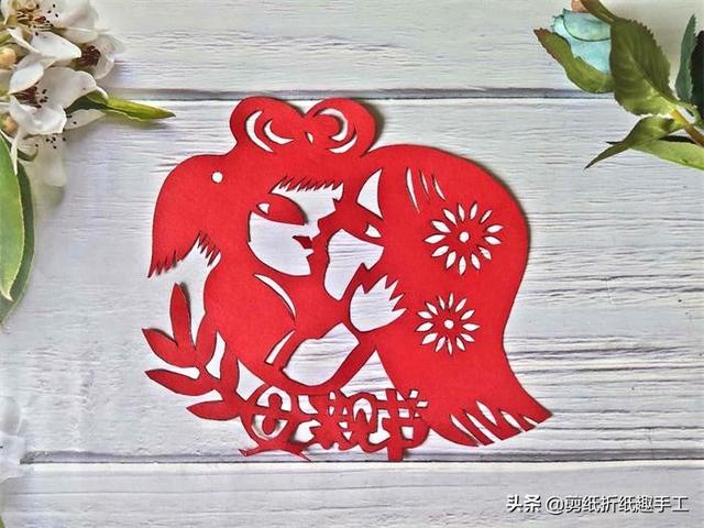 爱心怎么剪，对折的爱心怎么剪（祝天下母亲节日快乐）