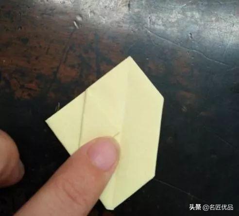 吹气兔子的折法，如何用一张纸折兔子（儿童手工：折纸教程）