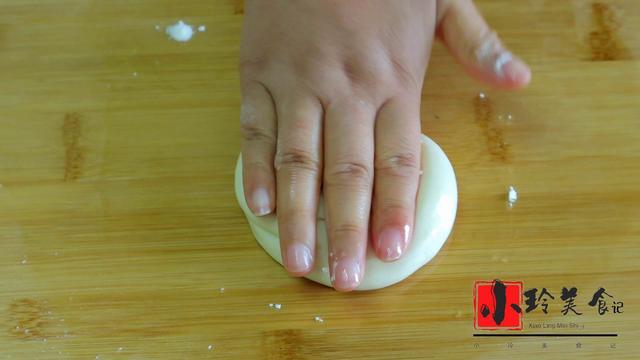 大油饼怎么做，教你做家常大油饼