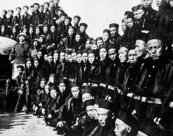 宗师霍殿阁，霍殿阁电视剧片头曲（溥仪的保镖以一当十）