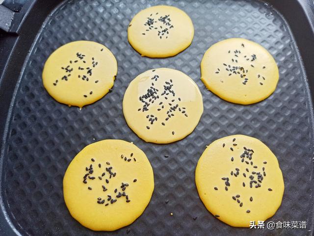 玉米饼怎么做又软又香，玉米饼怎么做又软又香到那里学（玉米饼这样做蓬松柔软）