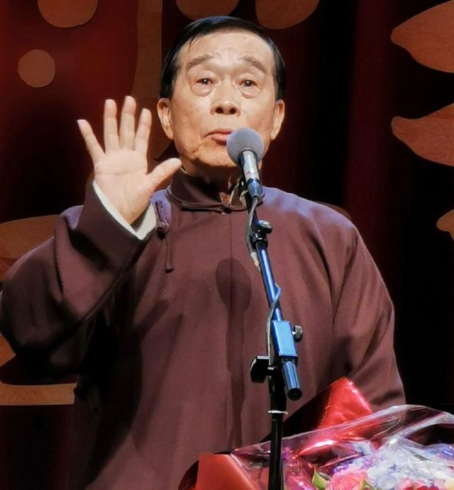 于谦的师傅,72岁石富宽患癌后暴瘦(于谦的师傅石富宽)