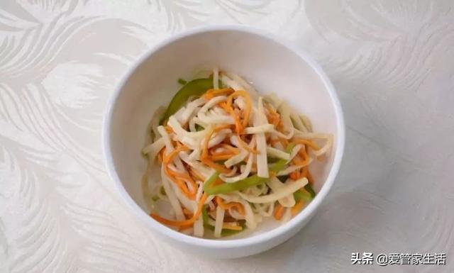 莲藕通草排骨汤的做法，莲藕通草排骨汤可以一起炖吗（月子食谱大全及做法）