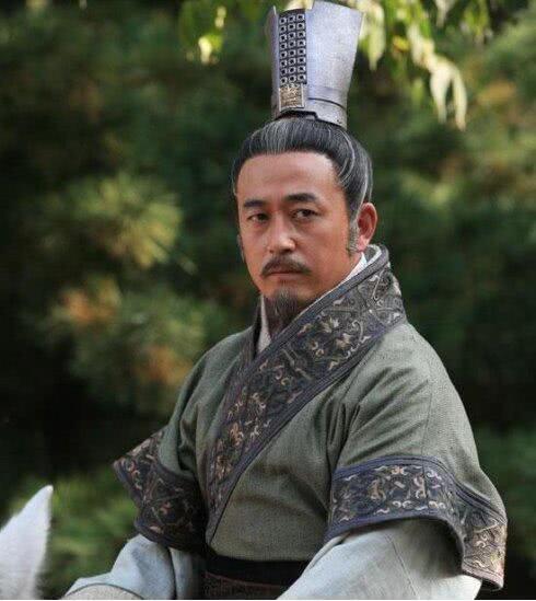 秦始皇叫什么，秦始皇活了多少岁（现代人为什么叫秦始皇为嬴政）