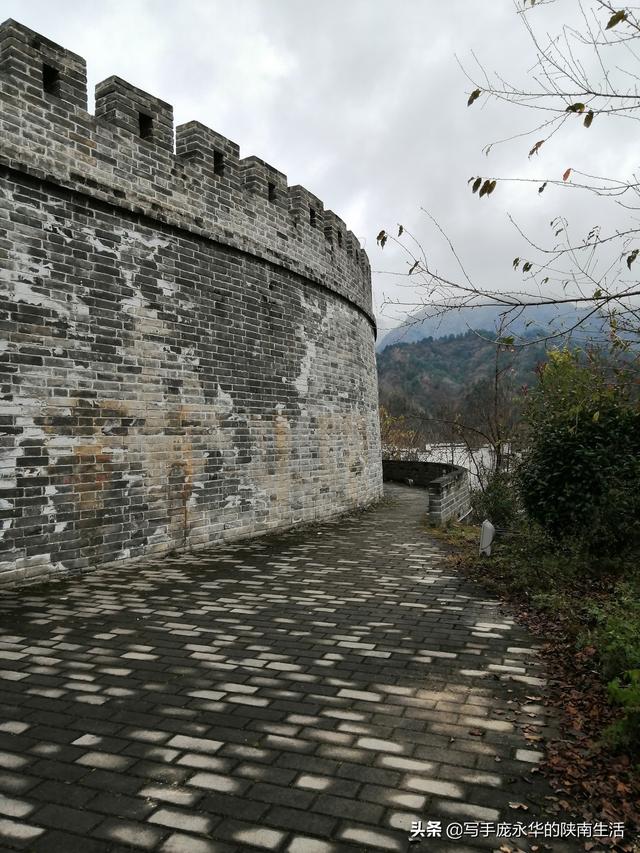 蔡伦墓张骞墓均位于哪里，武侯墓蔡伦墓张骞墓均位于什么地方（我游览陕甘100处古迹）