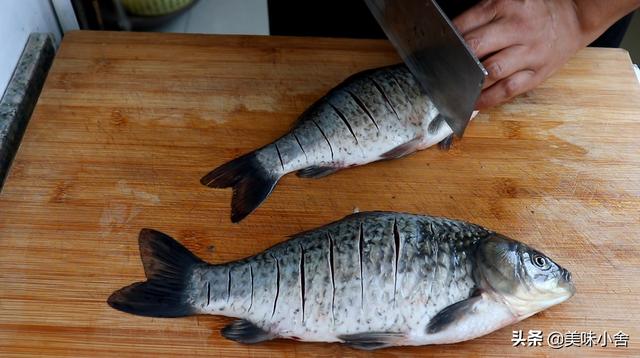 红烧鱼做法及步骤，家常红烧鱼的做法和步骤（红烧鱼最好吃的做法）