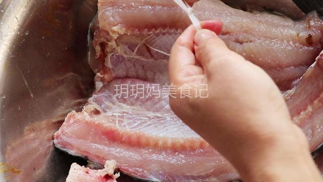 腌制鱼放什么调料，做鱼前腌鱼放什么调料（保存时间越长吃起来越香）