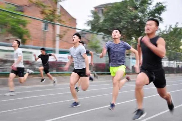 100米短跑技巧，短跑100米技巧（<100m的技巧>）