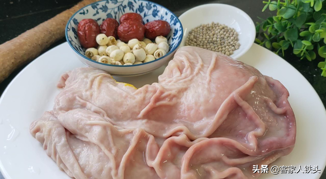 猪肚最简单的煲汤，汤色奶白营养味美