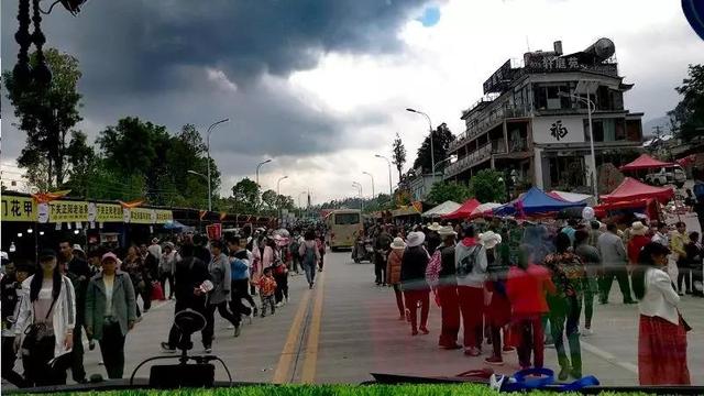 景颇族的传统节日，景颇族的节日（盘点那些年云南少数民族的特色节日）