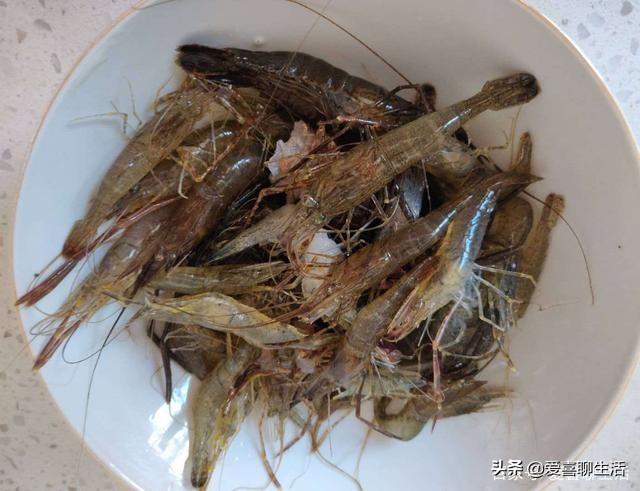 鱼头怎么做，鱼头怎么做才能好吃（不用辣椒也鲜香没腥味）